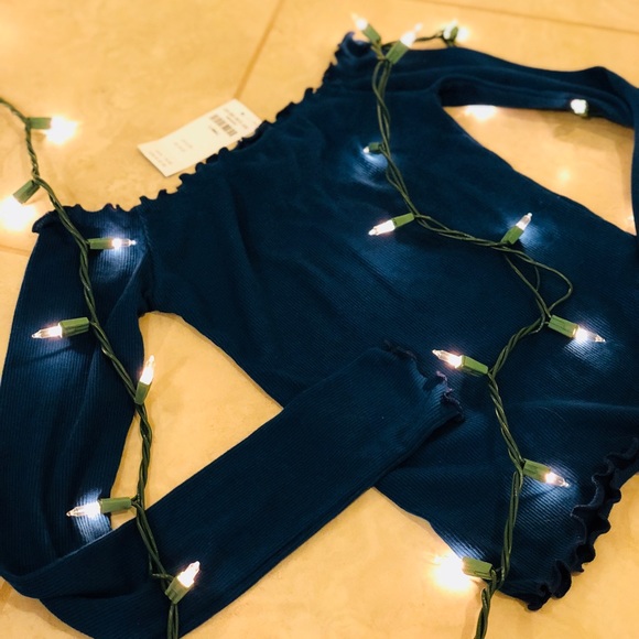 Ribbed Off the Shoulder Lettuce-Edge Top - Picture 3 of 4